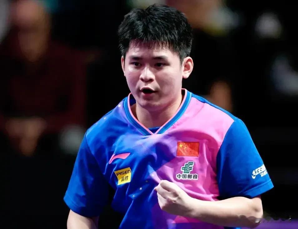 林诗栋越来越像樊振东，首局先输然后逆转乾坤

在最近的比赛中，林诗栋展现出了惊人