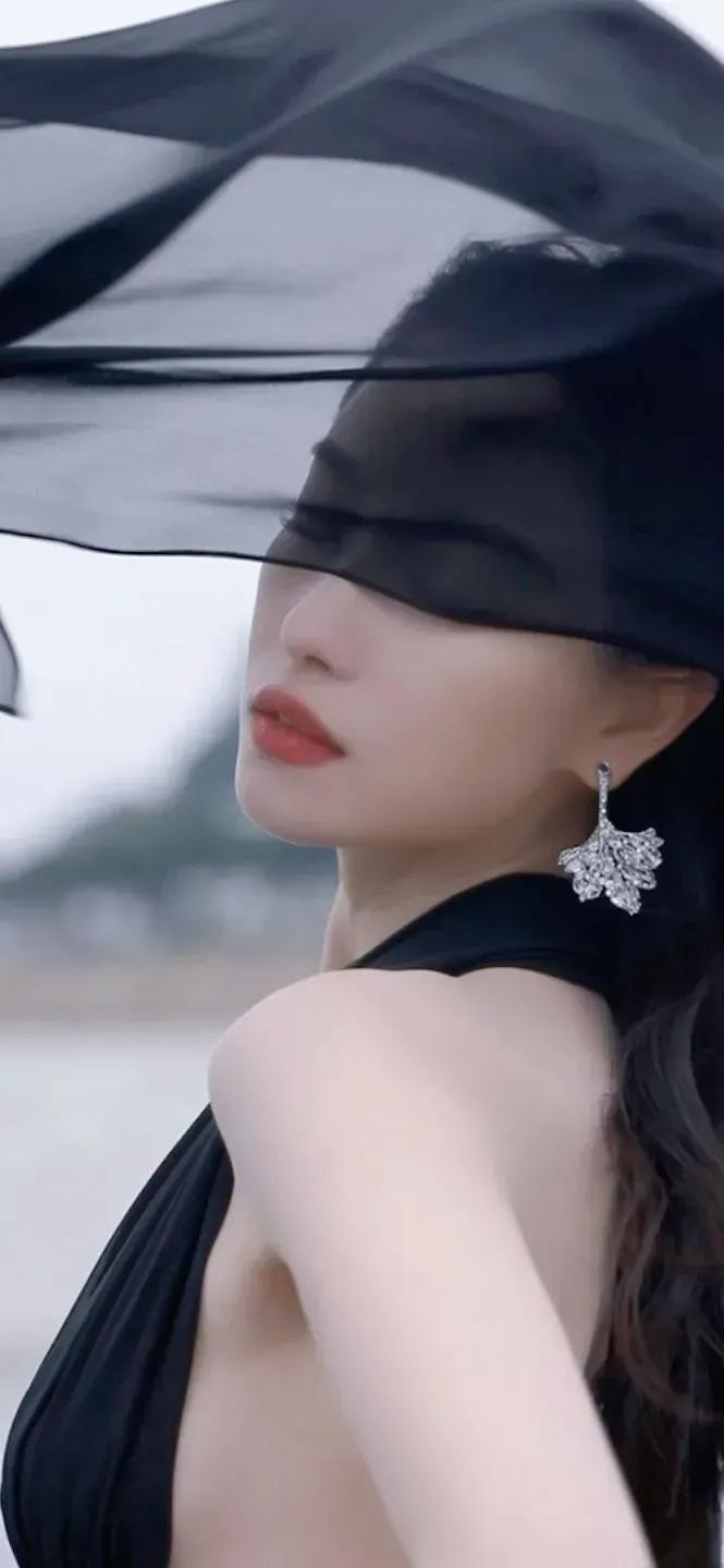 #女明星高清美图# #女明星谁最美# #惊艳女神# #倪妮#