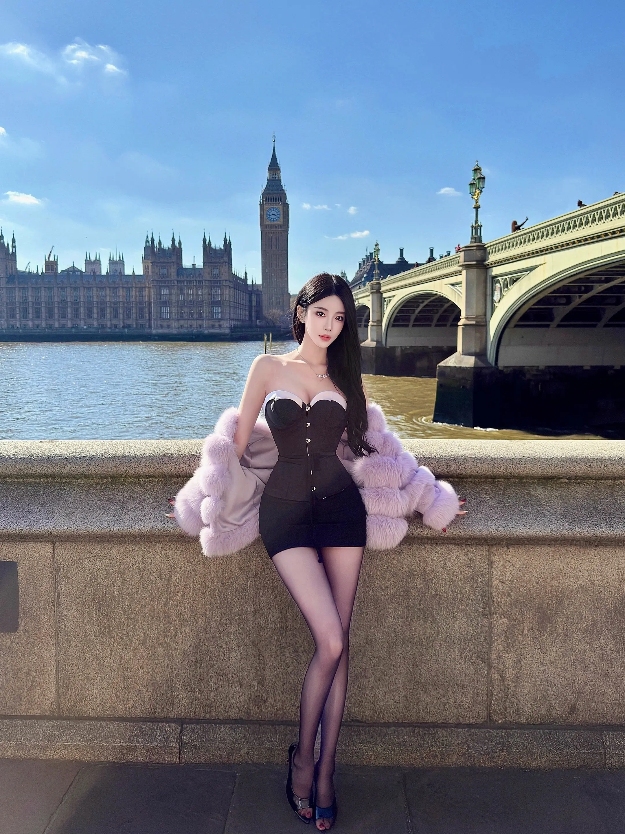 不能飞英国的滚 谁要和你异国恋。能飞英国的也滚 因为我在意大利