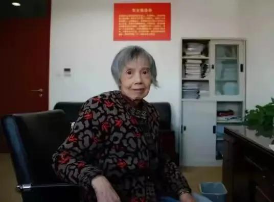 这，才是真正的科学家！

致敬黄令仪教授，你是共和国的脊梁。

“我最大的心愿，