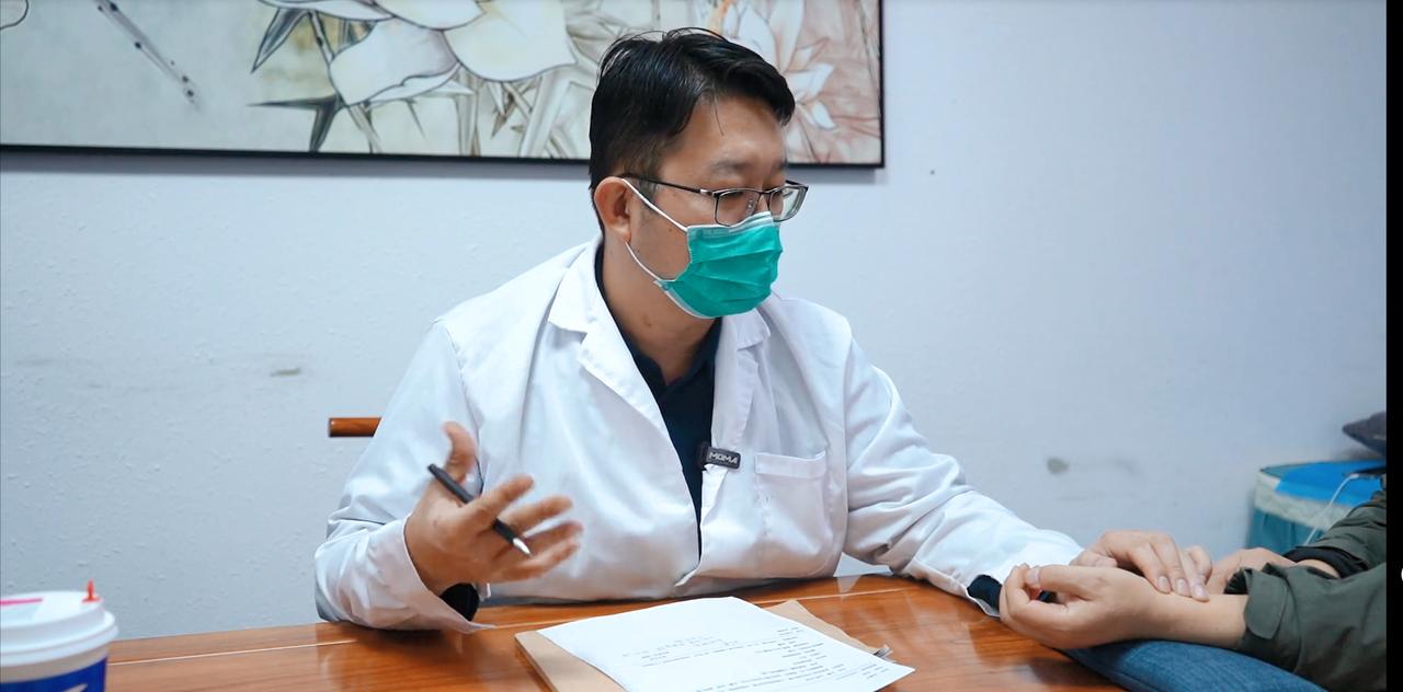 常有患者问我，日常开方更偏爱经方还是后世时方。行医数十年我始终认为，不必拘泥门派