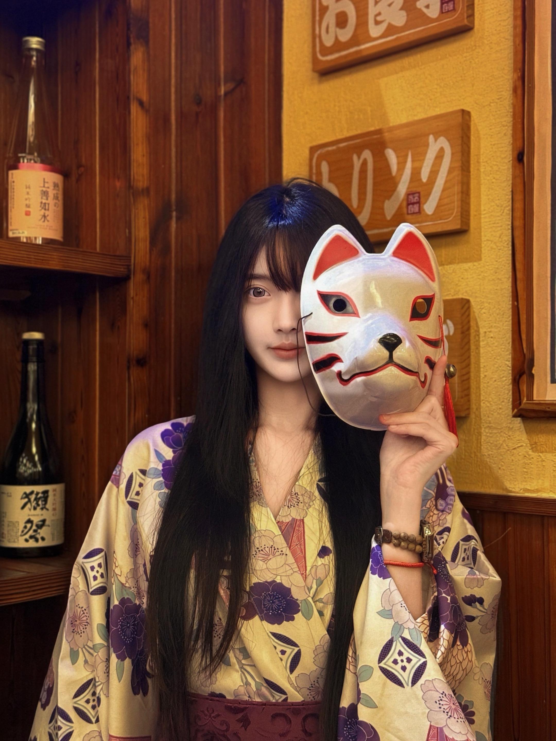 面具之下是更有趣的面具