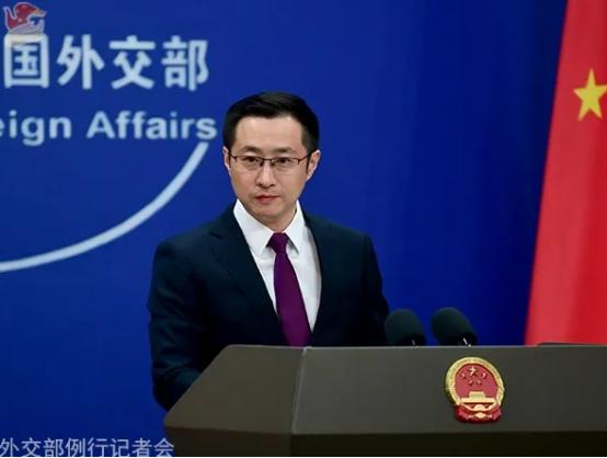 外交部硬气回怼越南
 
3月23号，外交部开了例行记者会，发言人林剑直接怼了越南