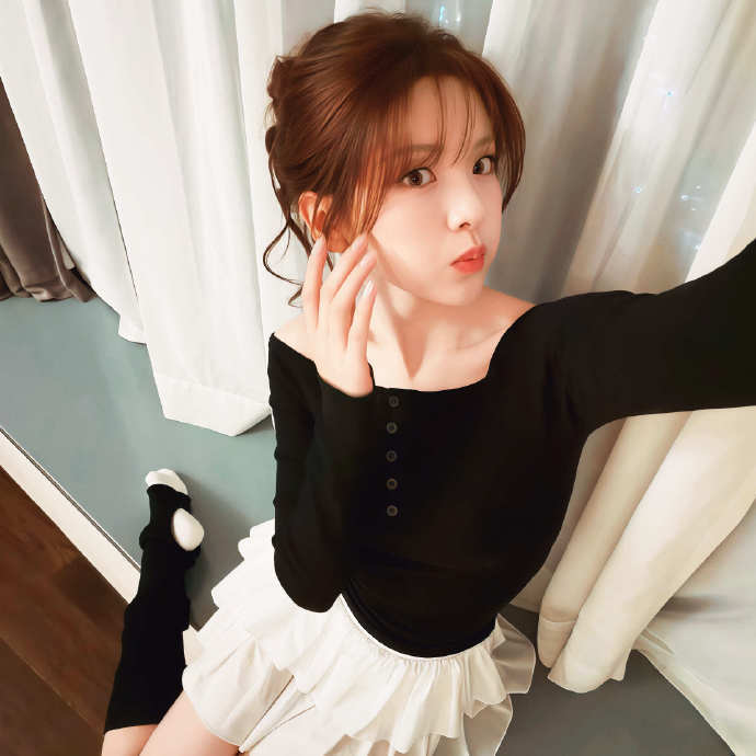 杨超越 