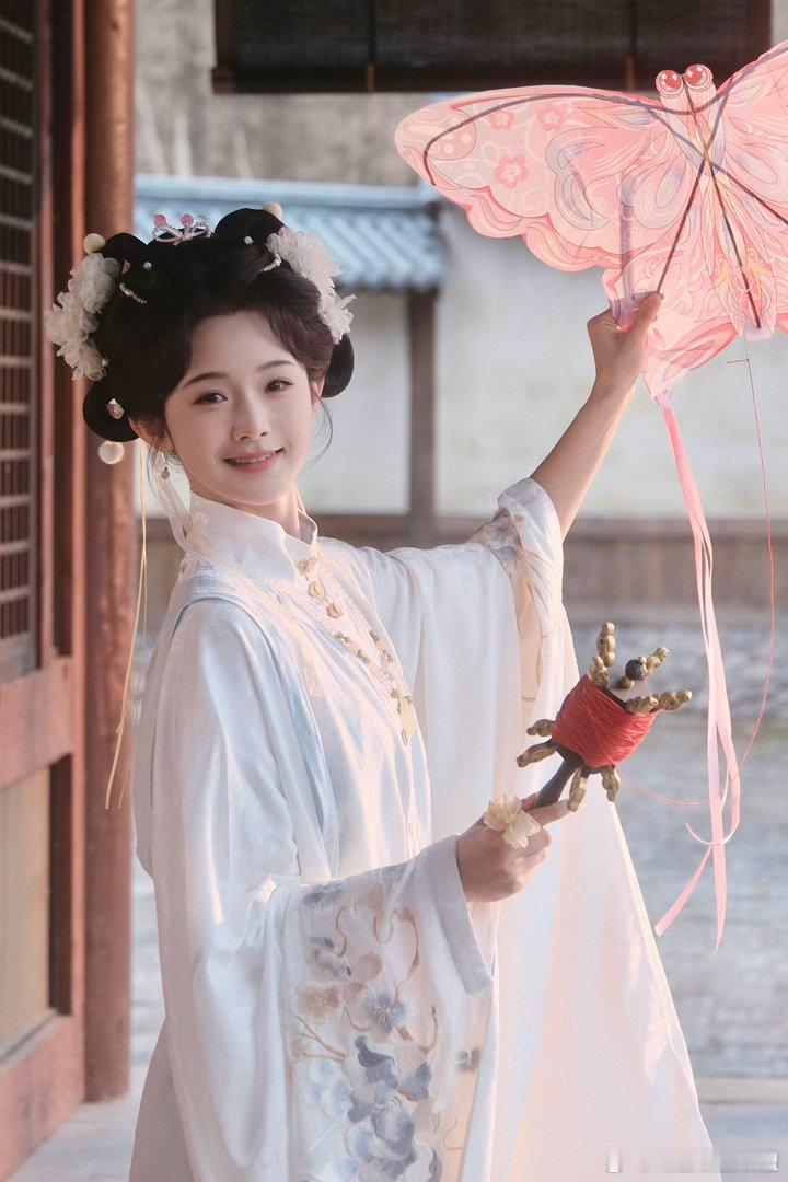 错嫁有喜逆跌 真的满分女来的把，太会选本太会演了，这个小女孩真的太棒太棒了，五一