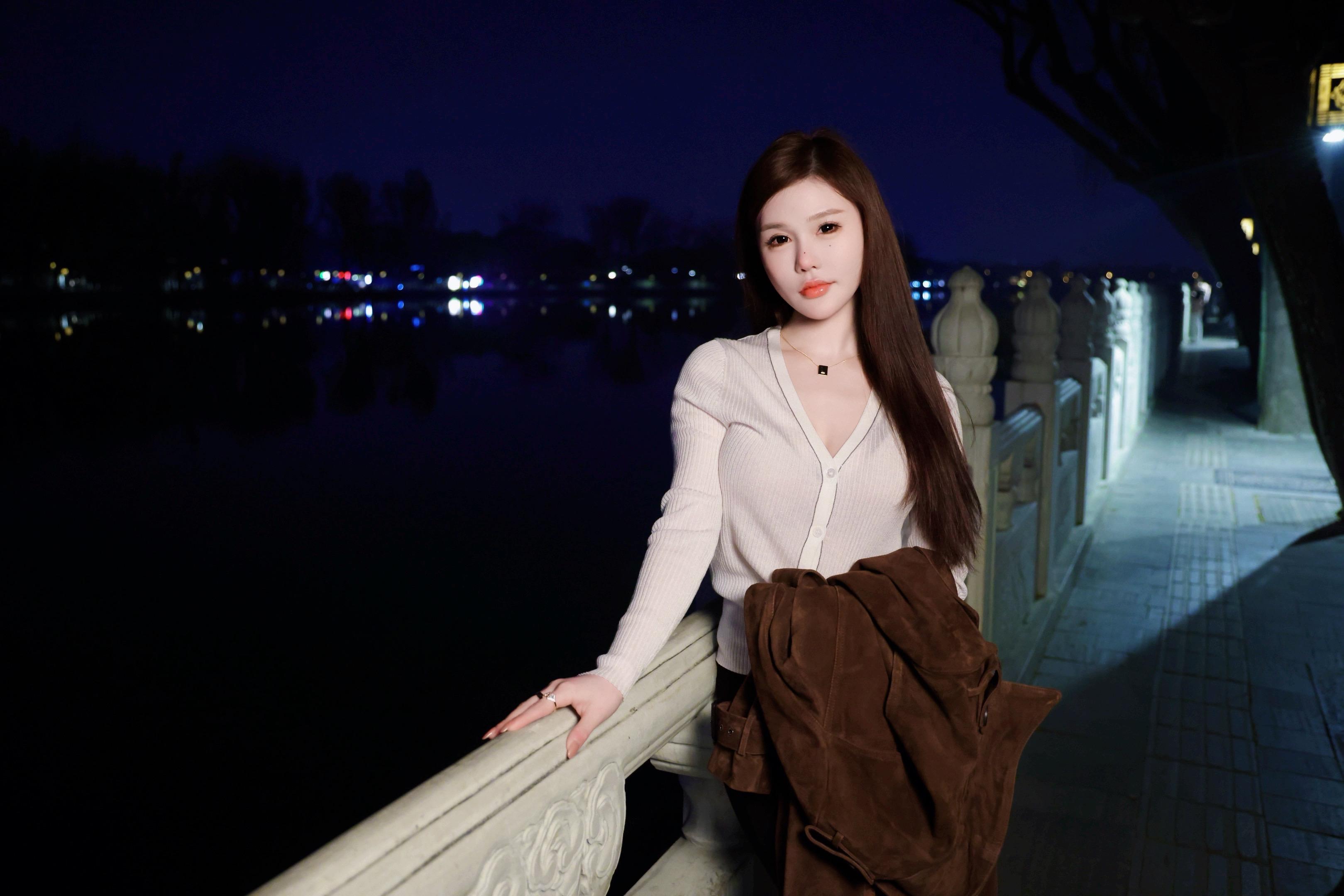 人间荒蛮，再见是在哪见