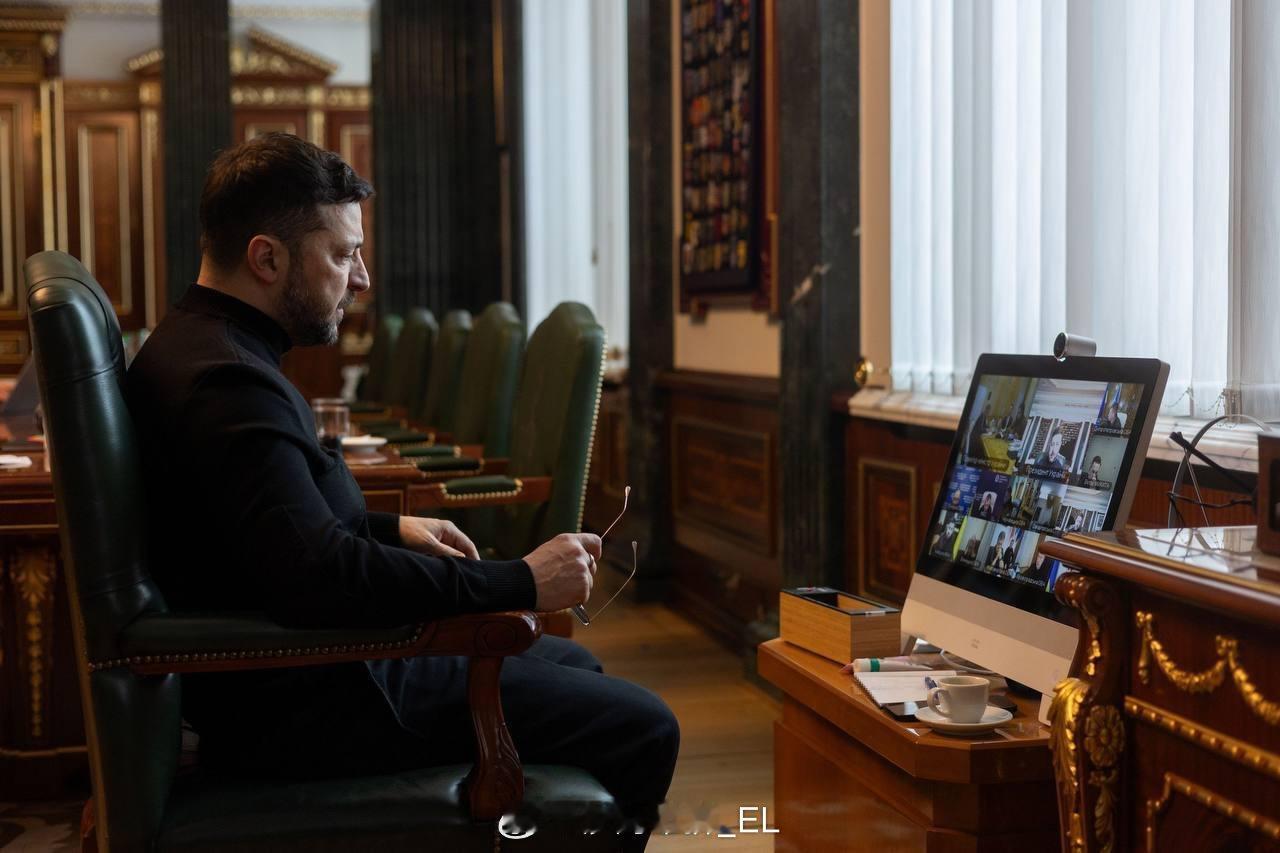 泽连斯基表示，一月份以来俄罗斯军队对乌克兰铁路系统（乌军后勤设施）的袭击显著增加