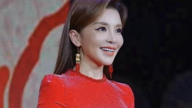 你知道吗？4月17日，在2026年全国肿瘤防治宣传周启动仪式上，央视主持人朱迅首