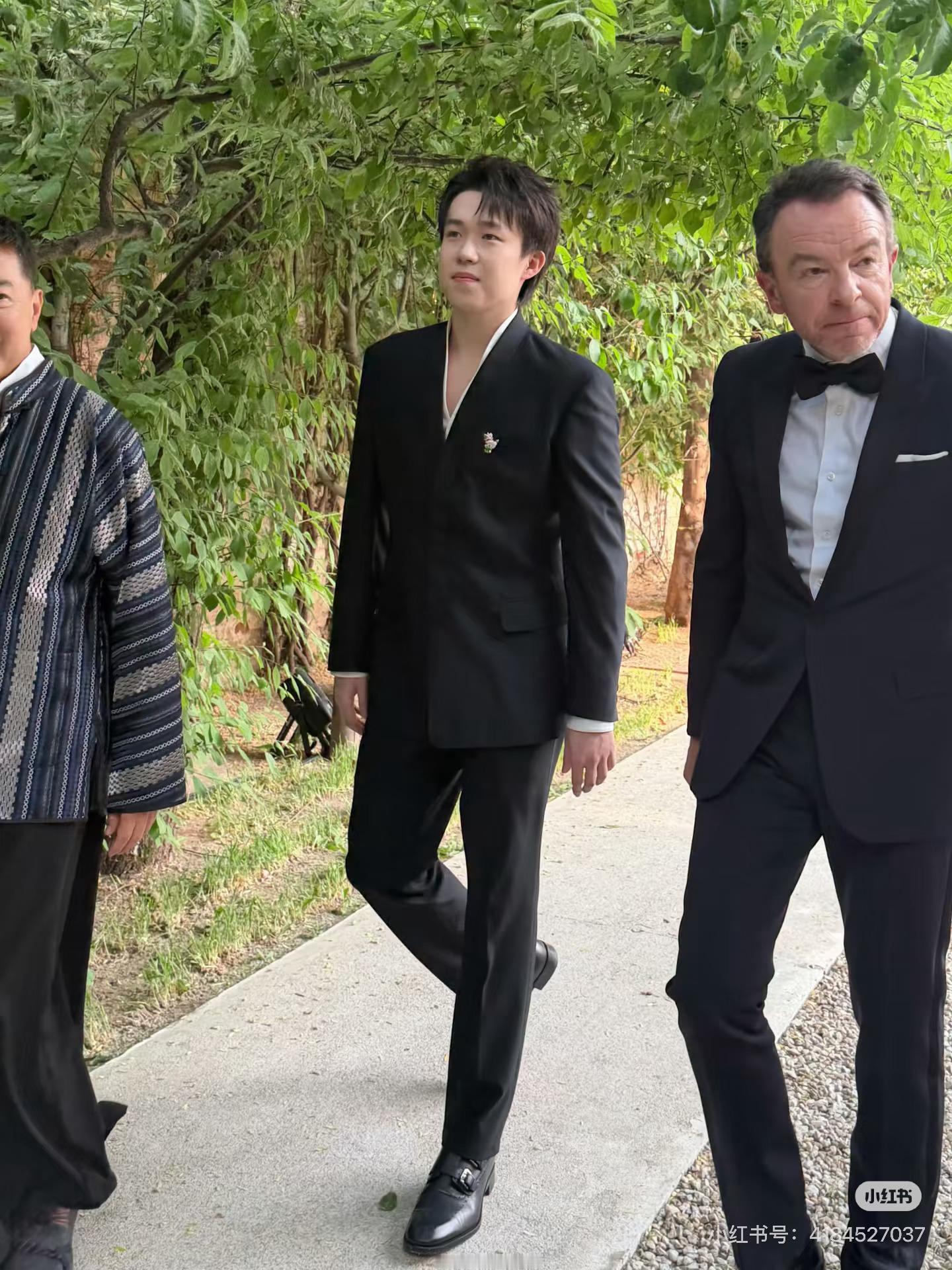 哇靠！！！ 