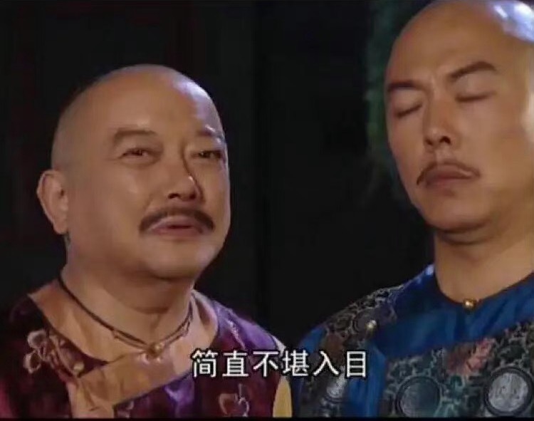 我老公还在网上看着呢你想见我在去马路十字路口行吗我一点烟 你就出现好不好 要不我