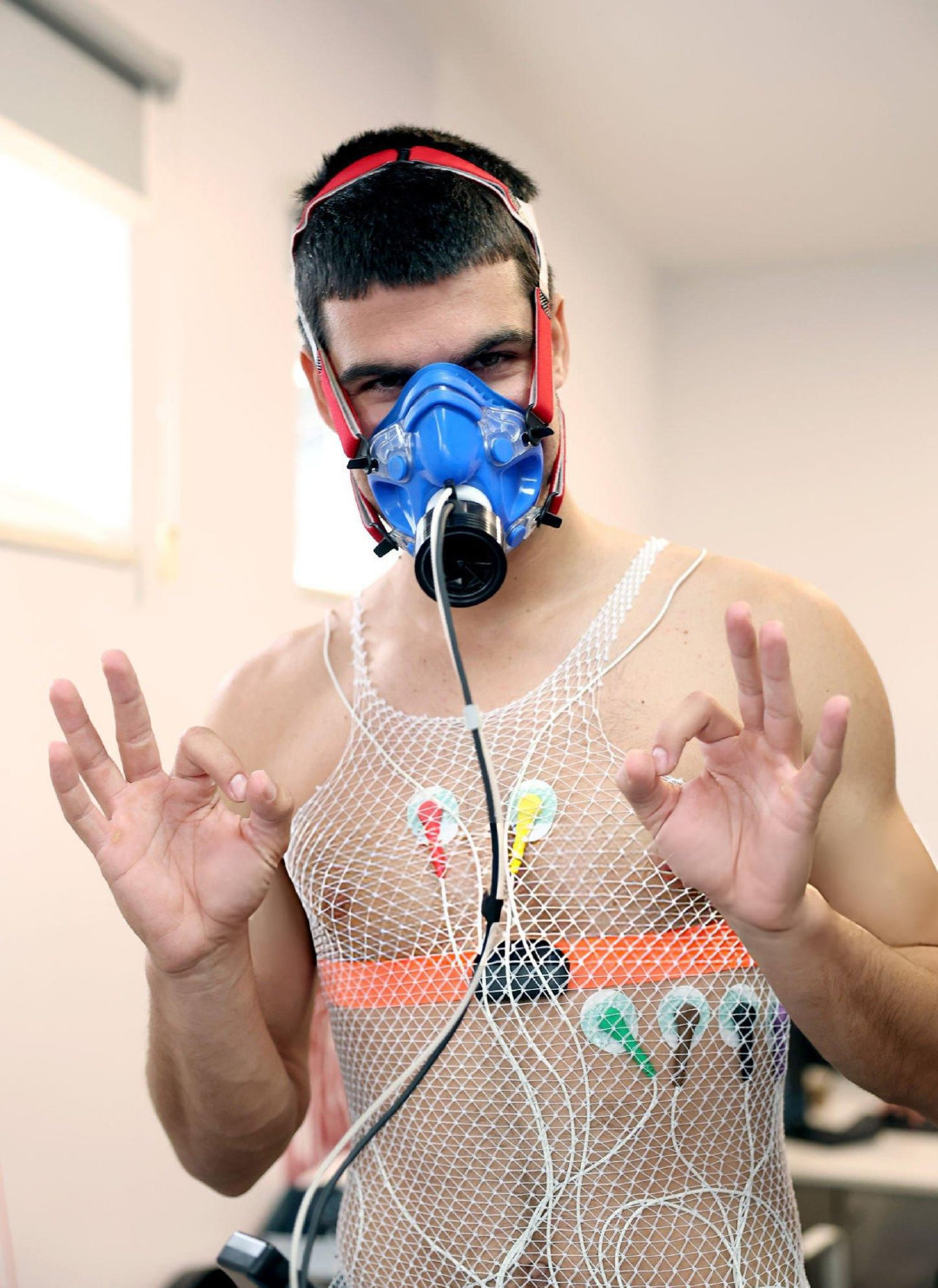 阿卡本周的世界第一周数来到50周，位列男子历史第14名。看好鸭鸭冲到哪个位置？⬇