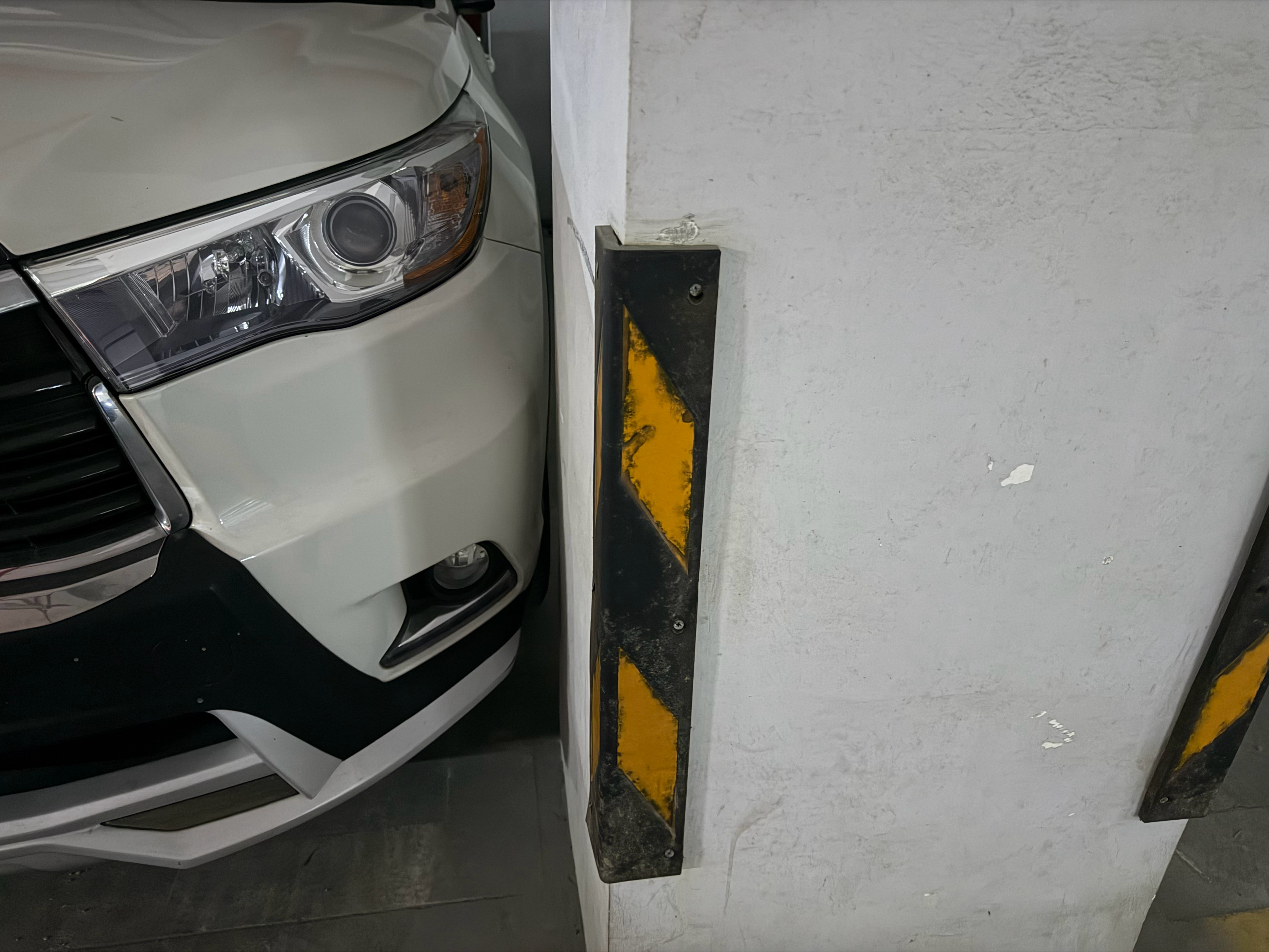 领居大哥停车素质高，并且技术还好