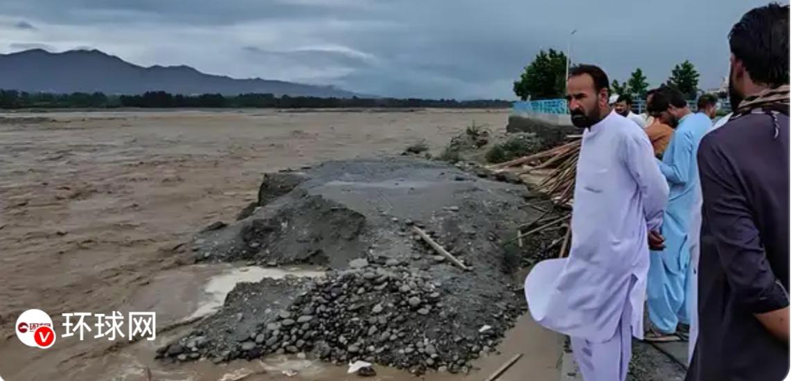 【卡拉奇出事了！昨晚那场暴雨太吓人了】

兄弟们，最新消息！巴基斯坦那个大城市卡