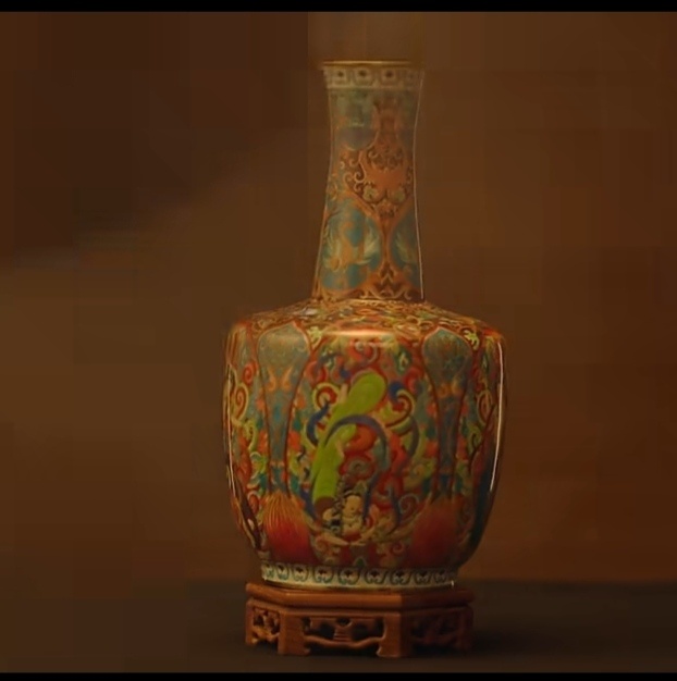 听说千万级顶流要来北京车展在北京车展一汽红旗金葵花展区，我看到“鼎礼东方”高定作