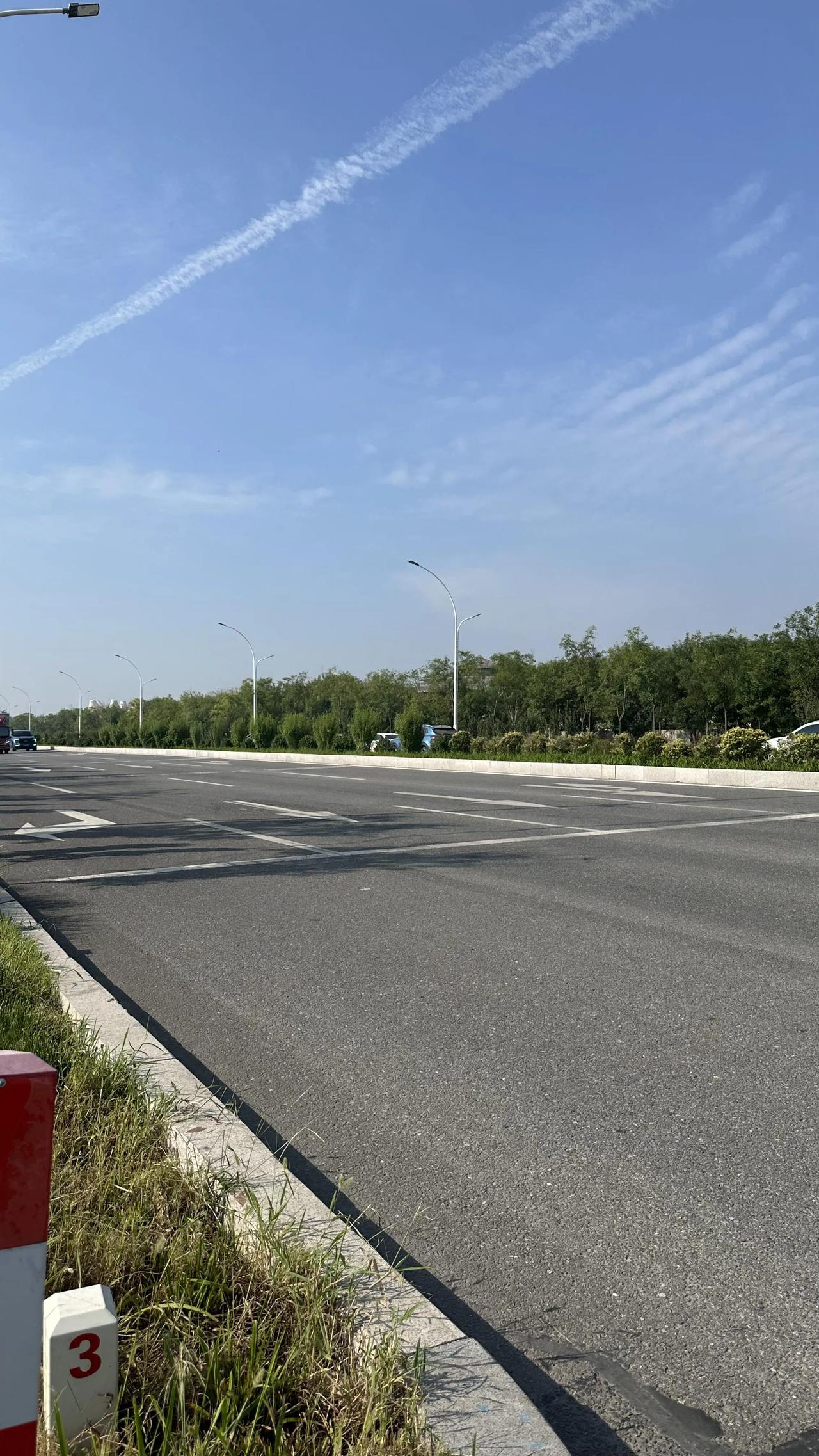 每天心情都不好，好像没有高兴的时候，无论什么事，我做到了顾及到家里所有人，替别人