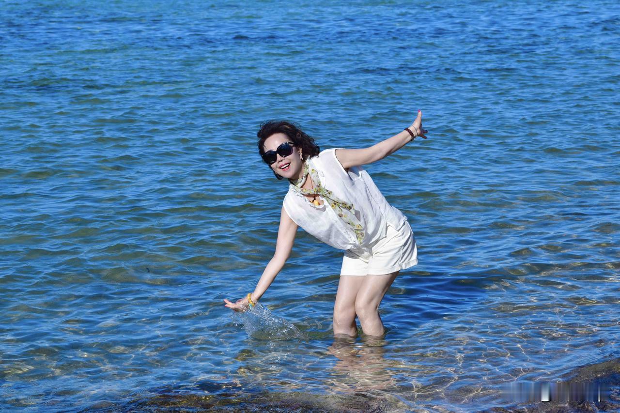 夏日的海滨，能让身心感受到清爽与惬意的松驰感。
记录我的2026夏日生活打卡季拍