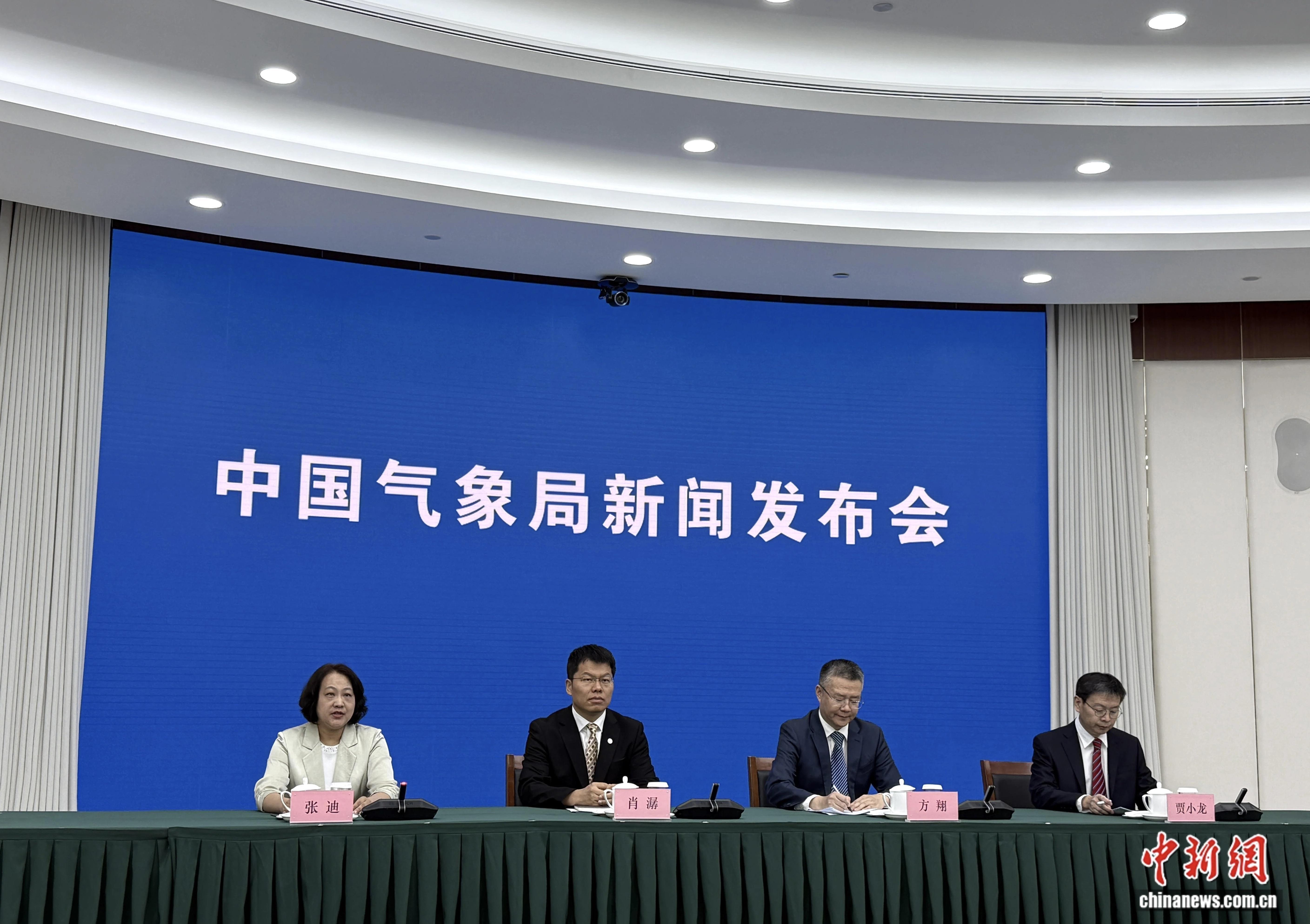 台风“白海豚”两种路径公布，其发展情况6日将趋于明朗