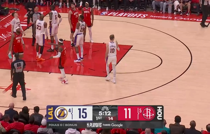 刚忙完打开直播 今天这两队得分怎么这么低两边罚球就没停过 湖人vs火箭nba季后