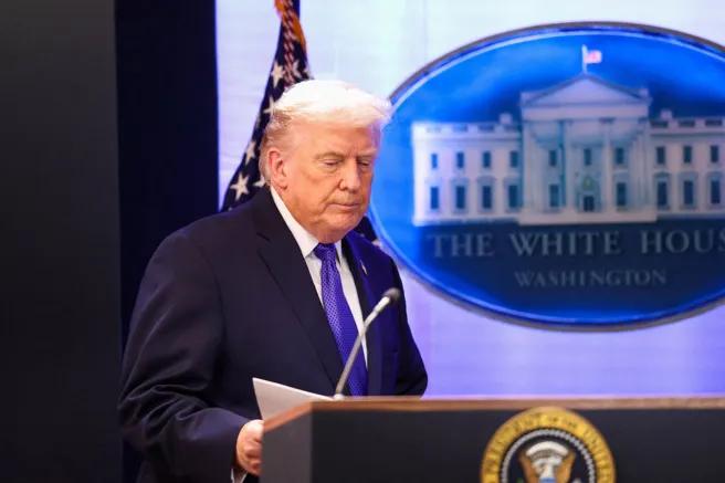 小酒商硬刚特朗普关税战，一路告到最高法院竟获胜

美国多数大企业面对特朗普的关税