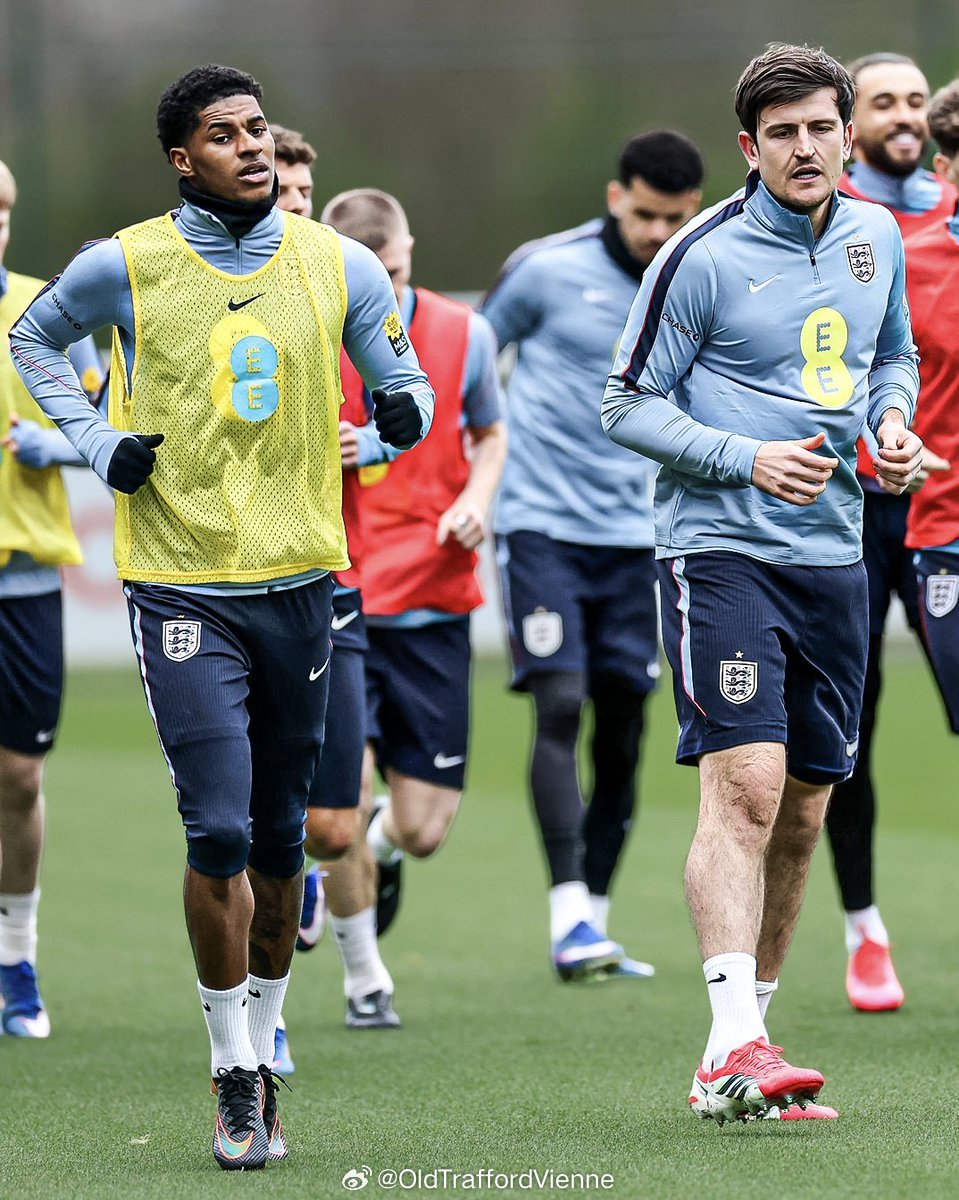 马奎尔 梅努和拉什福德在英格兰国家队 