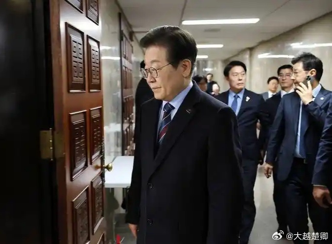 李在明就韩国无人机侵朝事件向朝鲜表达遗憾，并解释称，这是个人鲁莽行为，绝非政府意