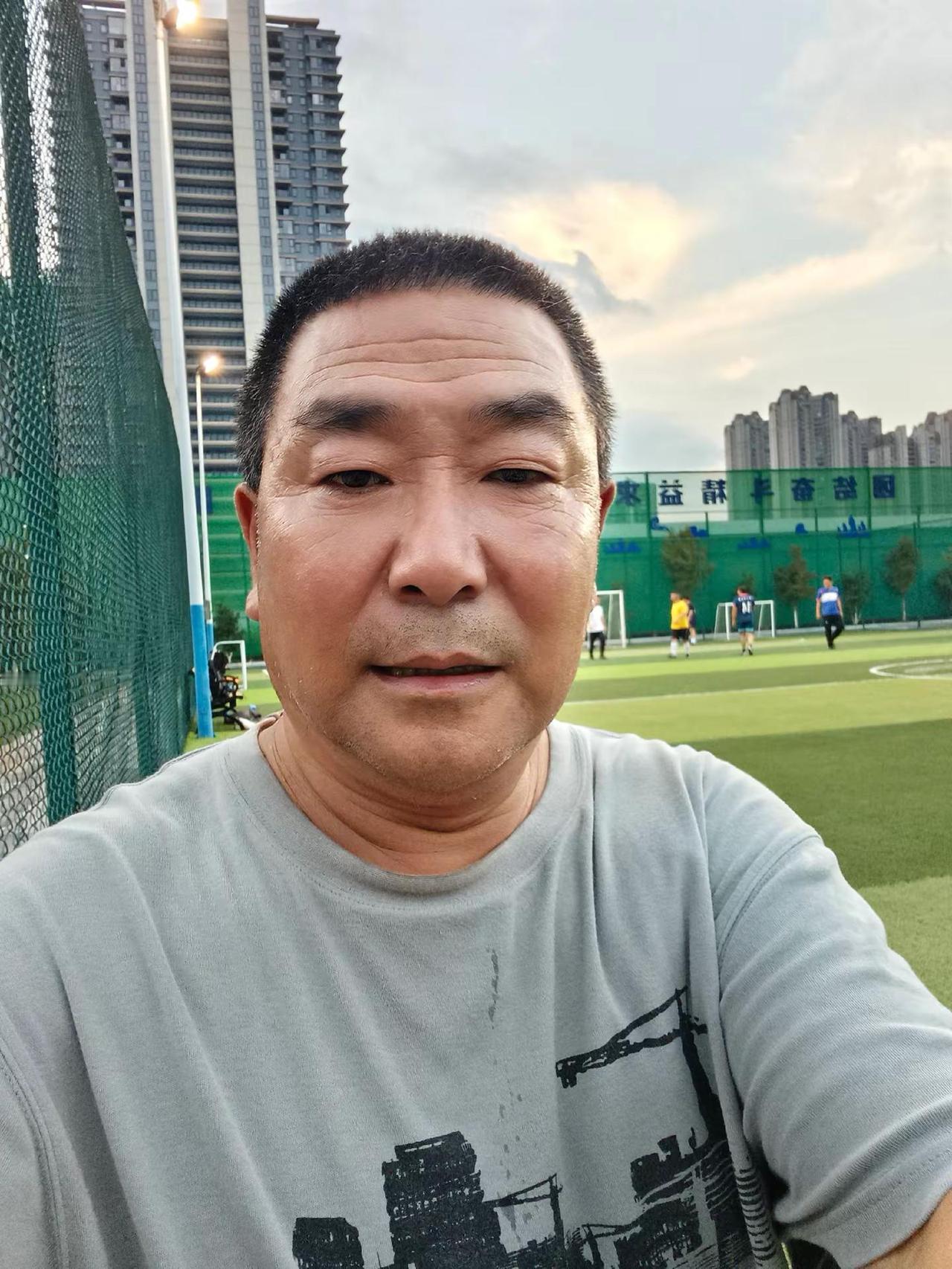 井柏然单手抱孙千男友力拉满
