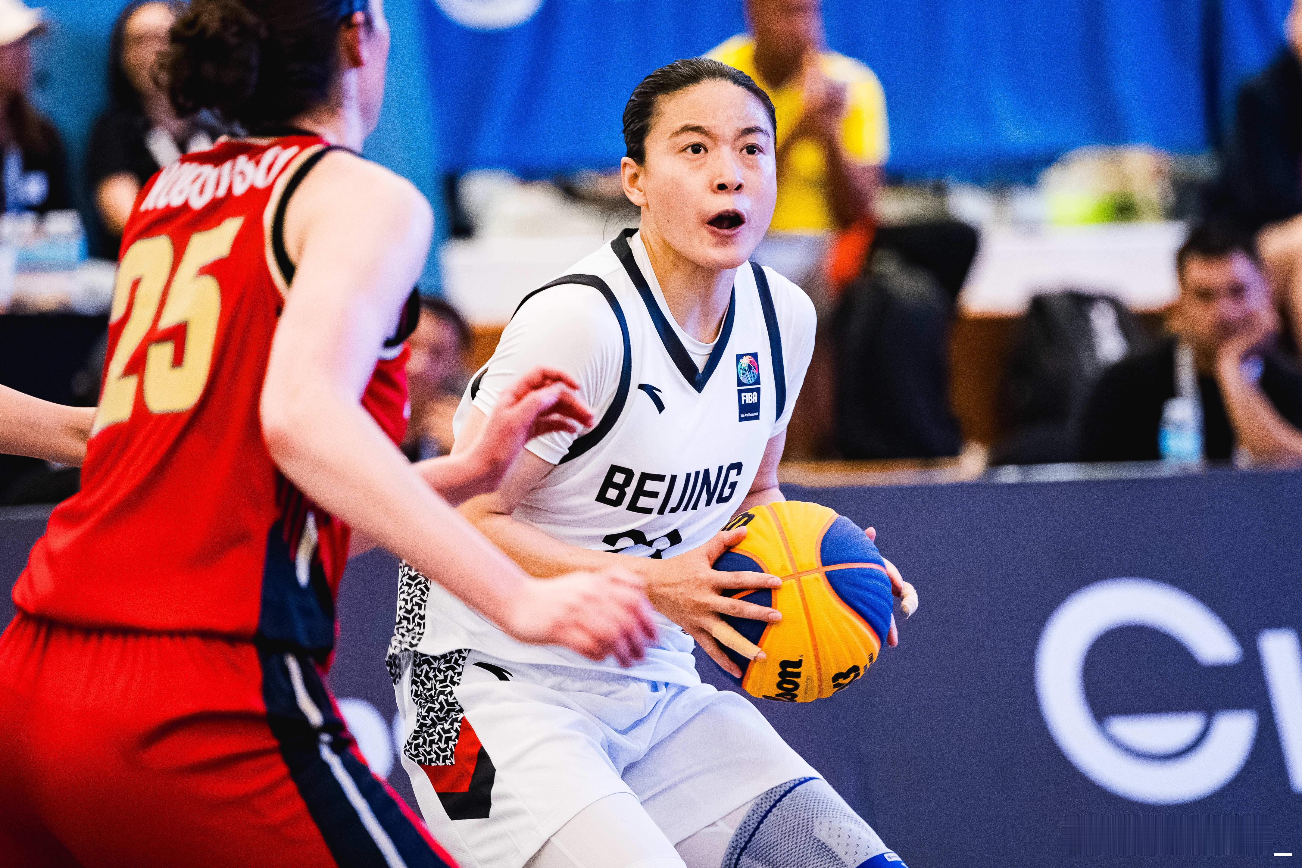 【FIBA3x3马尼拉站首日 中国两队全部出线】今日，2026年国际篮联三人篮球