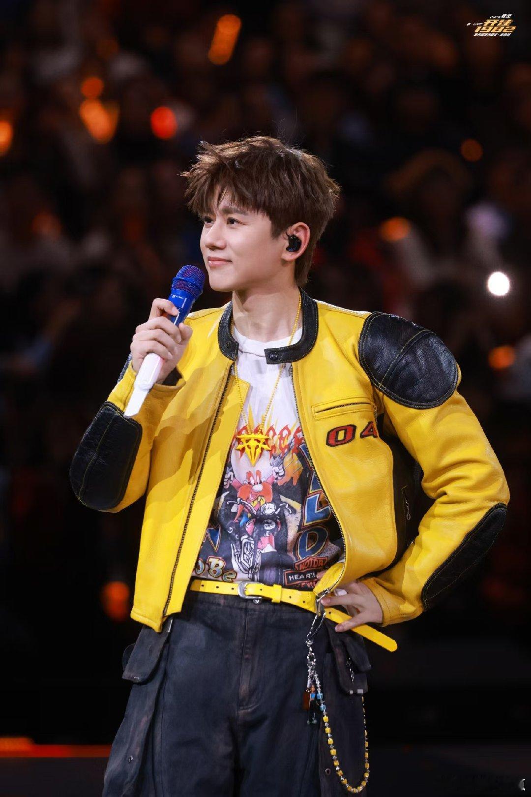 张杰张杰红尘录梦回沉香如屑 张杰未LIVE巡回演唱会听张杰唱《红尘录》，沉香如屑