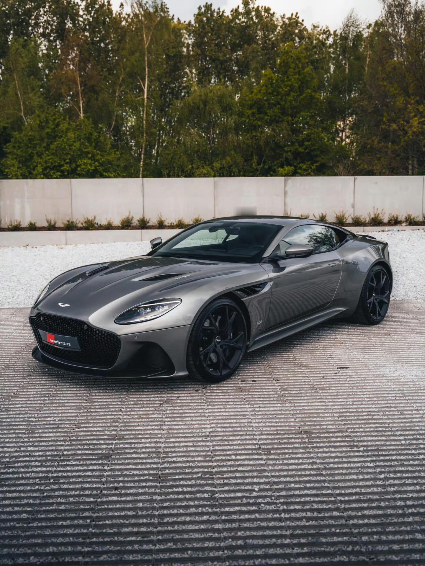 阿斯顿·马丁 DBS Superleggera 