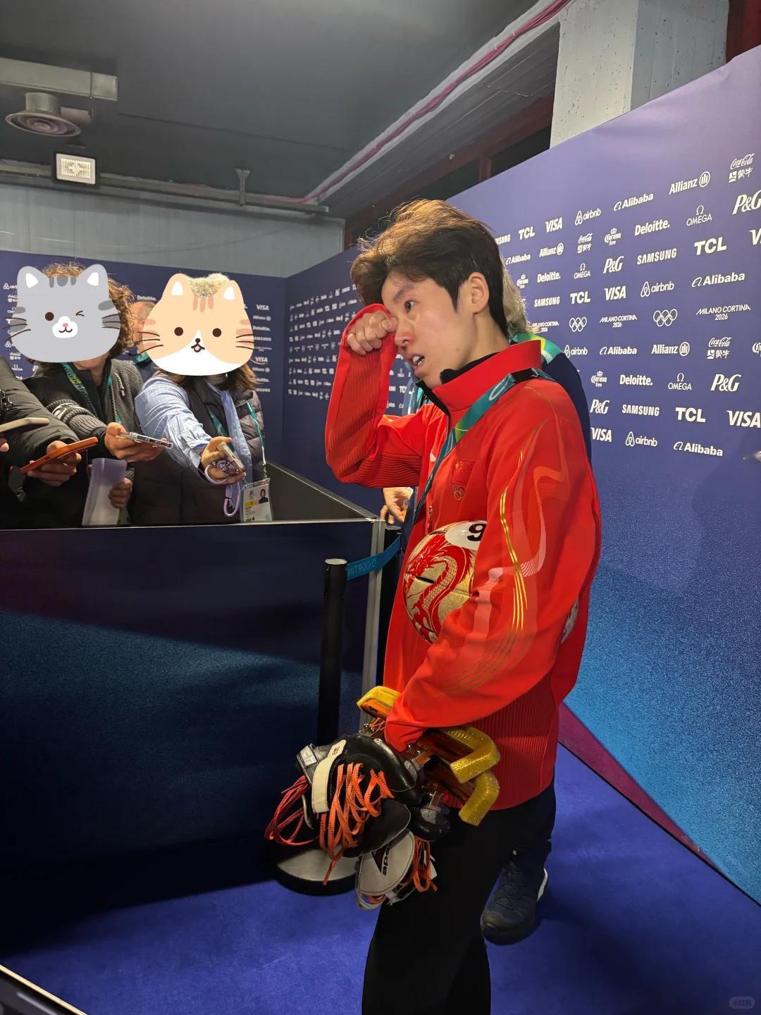 范可新哭了破防了！米兰冬奥会短道速滑女子500米预赛，32岁四朝元老范可新惊险晋