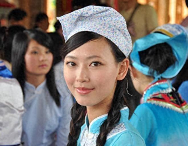 他们是汉族人，人口超过一亿，说着正宗汉语，我们却始终听不懂他们的日常表达
112