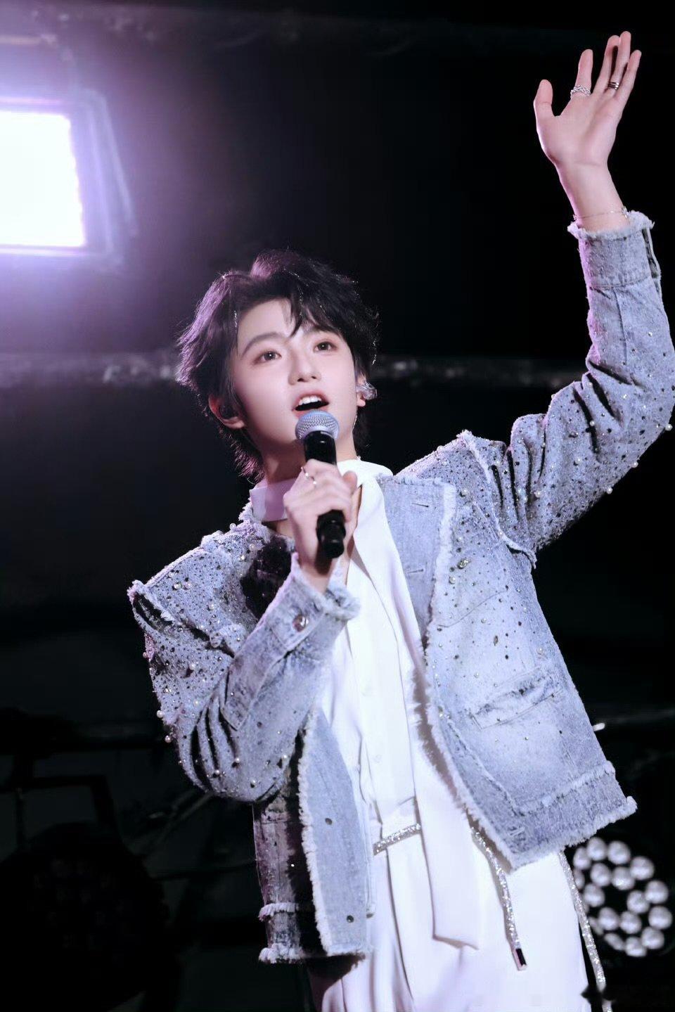 穆祉丞再回忆一下那天 