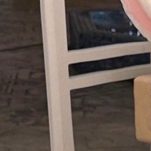 生活的天空不可能永远清澈透明，有风雨也是常事。但只要向阳而生，保持内心的天空始终