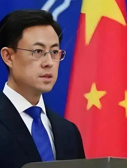 特朗普又开始乱发脾气放狠话，简直是没把中国放在眼里。就在4月14号，他公然放话，