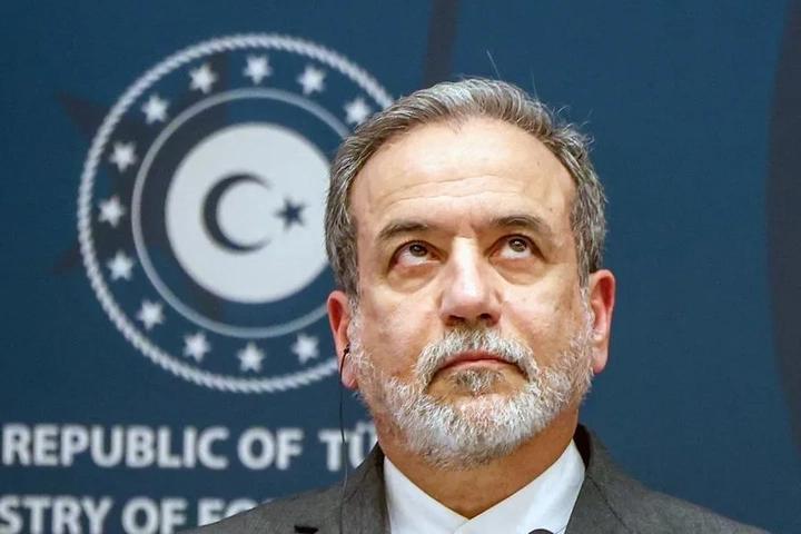 中东格局骤变！
伊朗划定美军反击规则，东道国无需担责，美军基地成“孤家寡人”式目