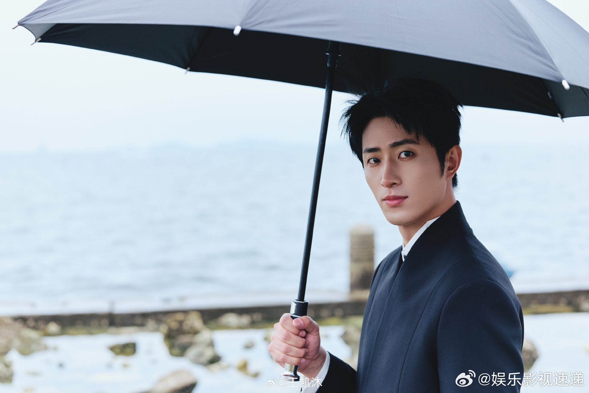 王凯沐白日梦是中彩票王凯沐自比半路杀出的赤焰将军不止荧幕上的西装暴徒，纪录片展现