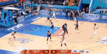 恶人自有恶人磨！迪亚洛谈被锁喉：

“这个动作很危险。”

“很容易造成受伤。”