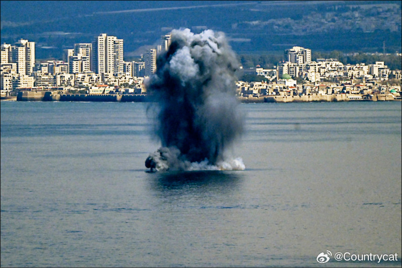 俄批美“虚伪” 加澳英乌表态支持 日方召开国安会议应对海外新鲜事哈梅内伊 美国与