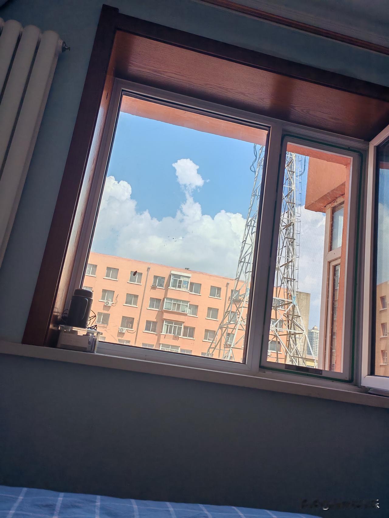 抛开钱不谈，你现在最需要什么抛开钱不谈我现在最需要一个贴心陪伴我的爱人