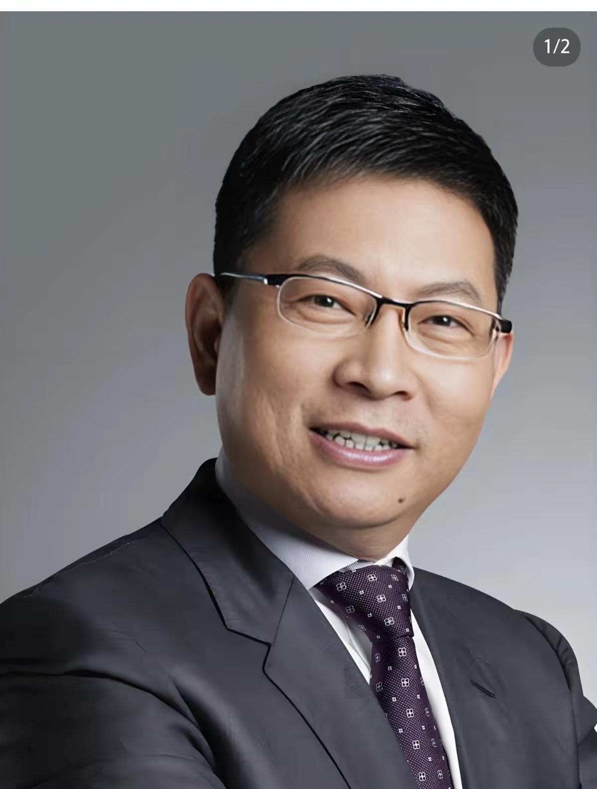 余承东：鸿蒙花了多少钱我不知道，但我记得很清楚，当时2019年5月16号，美国把