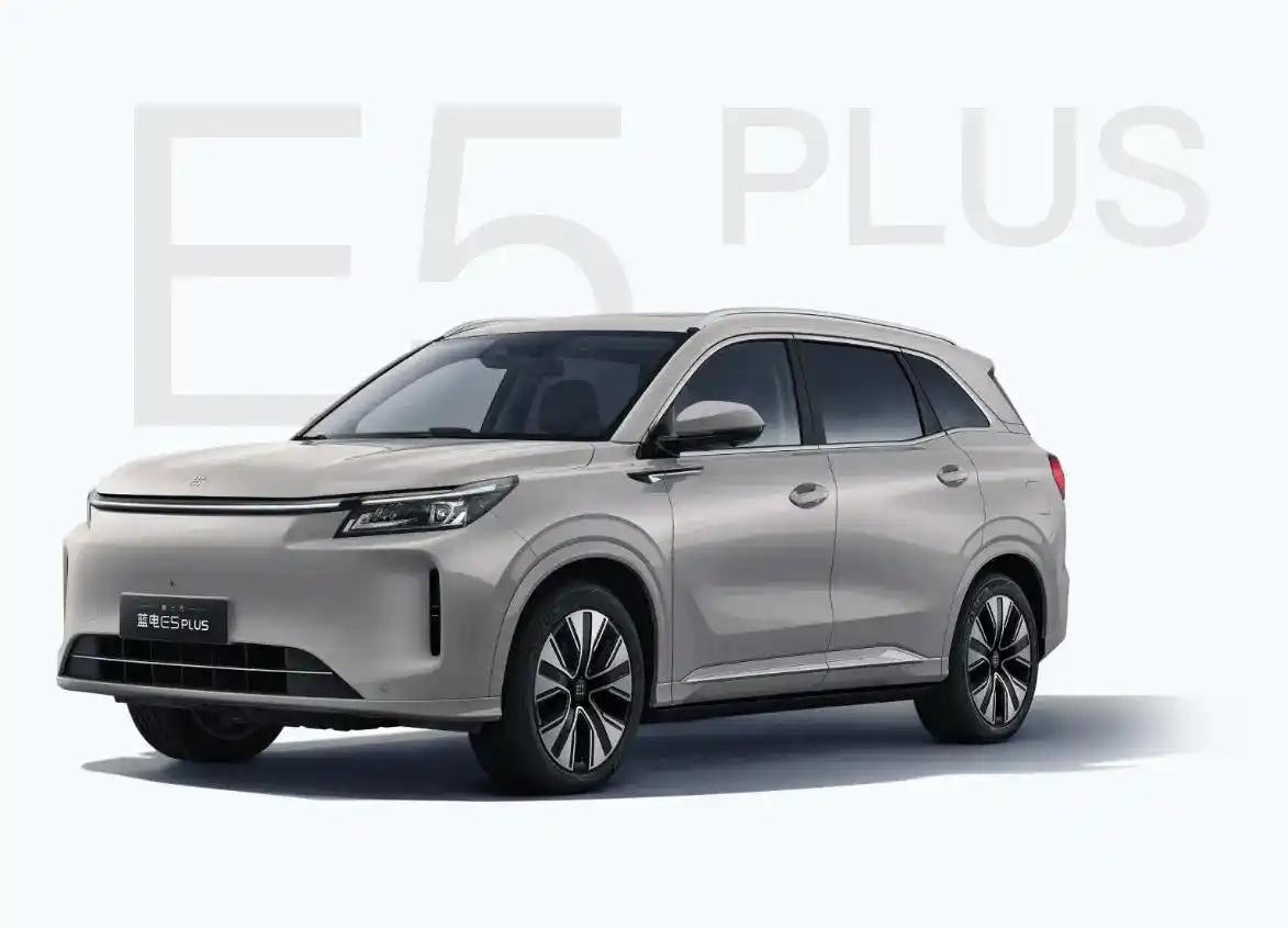据电车界获悉，赛豆科技全新汽车品牌将于6月9日正式发布。官方表示，新品牌将探索A