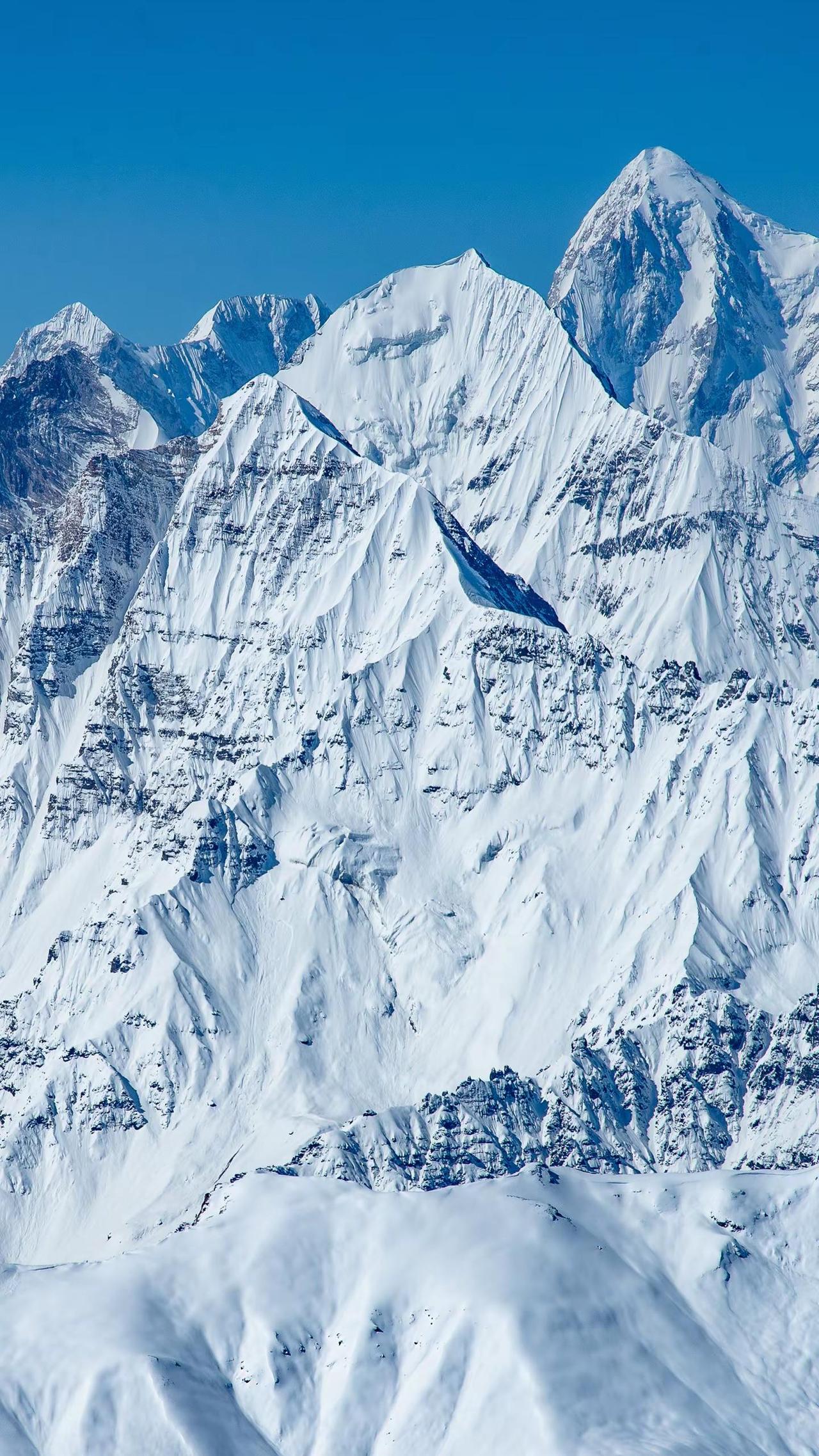 观山要看极高山！