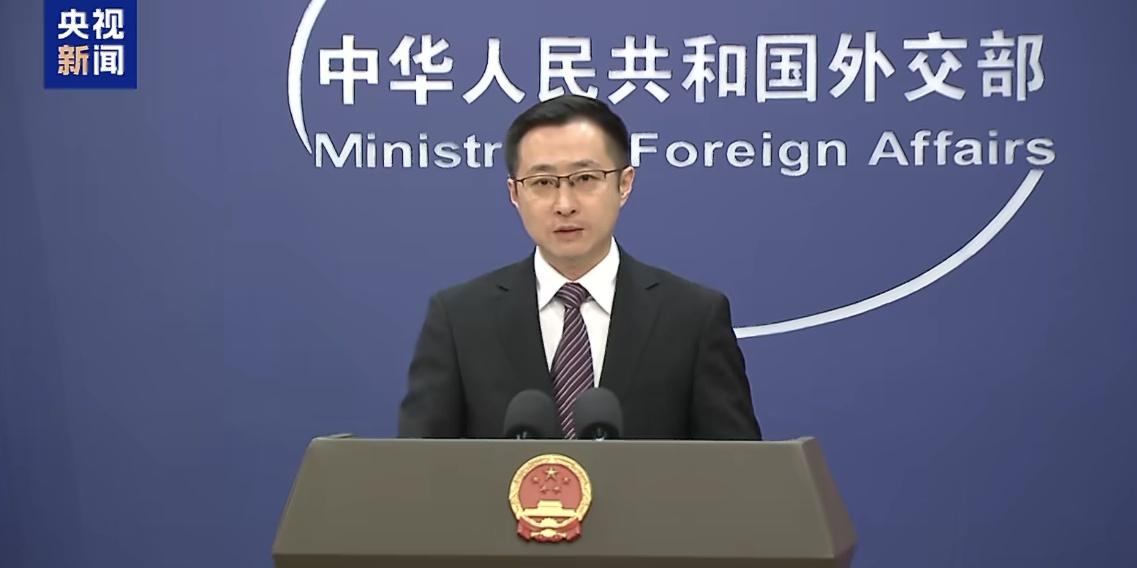 外交部发言人林剑称，就日本网民对高市早苗访美的各种非议，我不予评论。美日发展双边