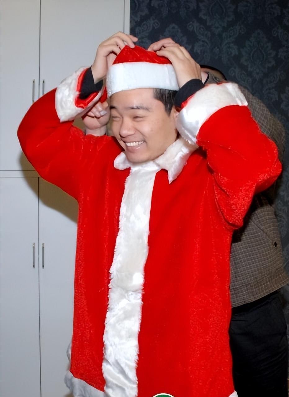 斯诺克：圣诞服都穿上了，挺嗨哈