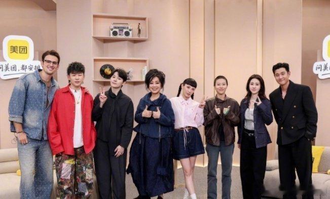 歌手制片人称选曲决定权在歌手手里《歌手2026》制片人回应选曲争议了！节目组仅提