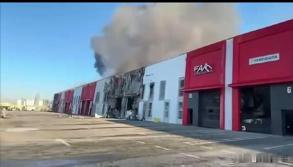 2025年10月5日这一天，俄乌冲突又有大动静。凌晨，俄罗斯武装部队对乌克兰全境