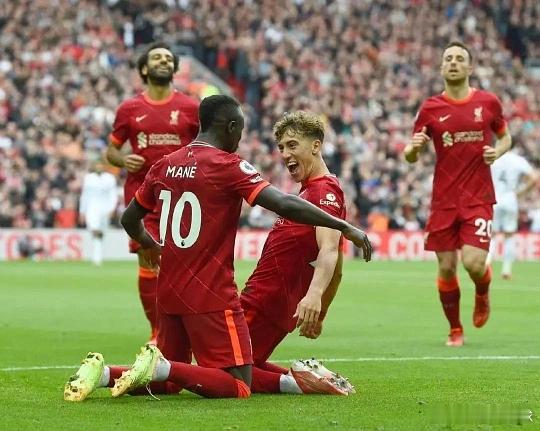 016   英联杯    利物浦vs水晶宫足球 水晶宫非常依赖防守的硬度和速度，