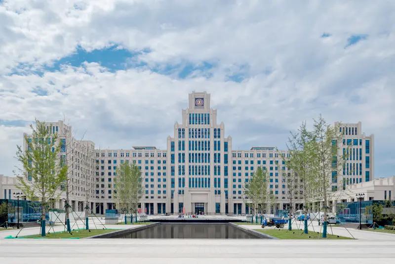 在这美好的春日里，陕西还有大项目发榜呢。西安建筑科技大学基础学科教学实验中心项目