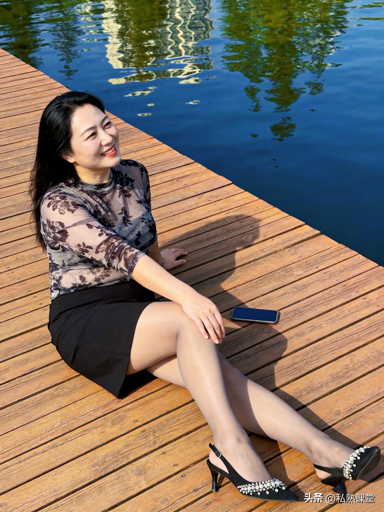 年少不知阿姨好