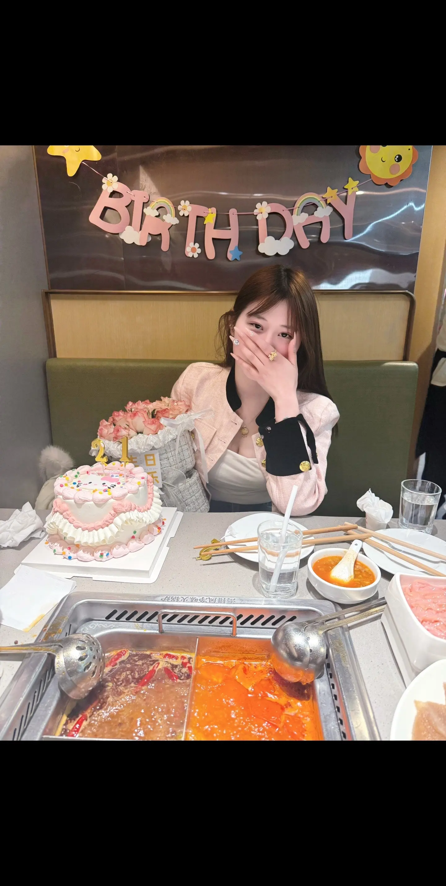 我们又不是很熟 你叫我美女就行了。